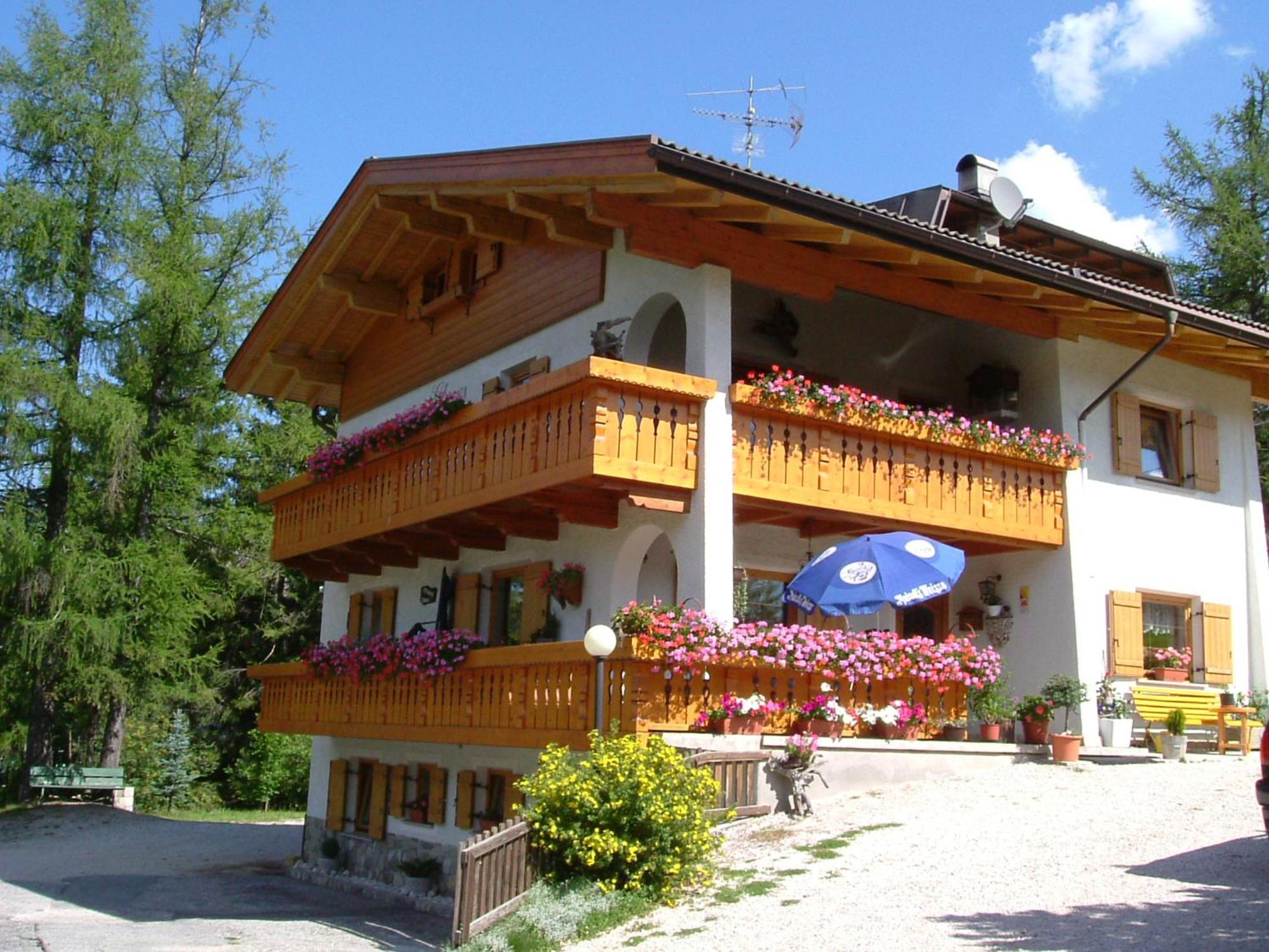 Elmes Bed & Breakfast La Villa  Luaran gambar